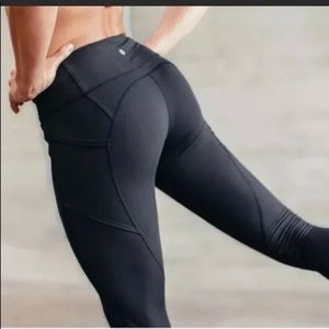 Lululemon All the Right Places HR Leggings 4 Blk